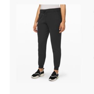Lululemon On the Fly Joggers size 8 NWT